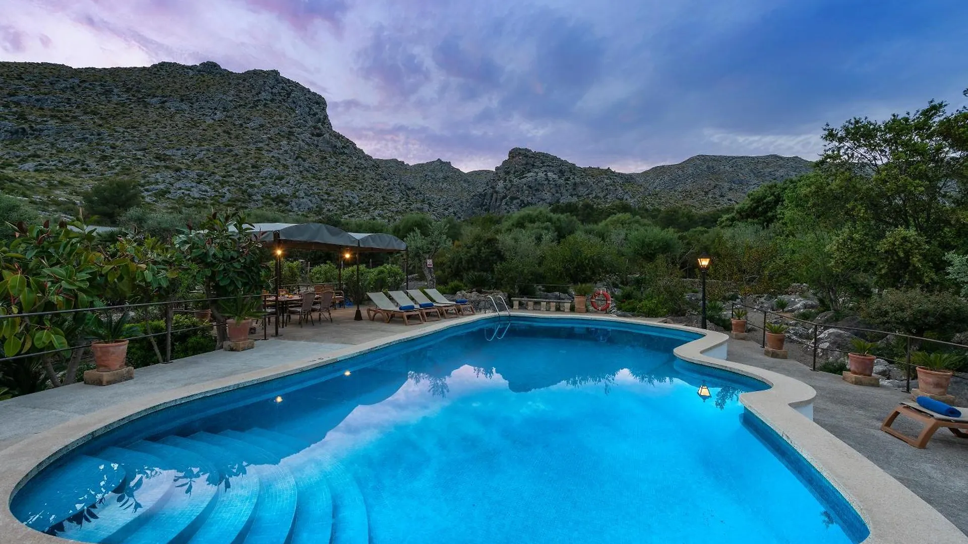 Villa Montana Pollença Semesterbostad